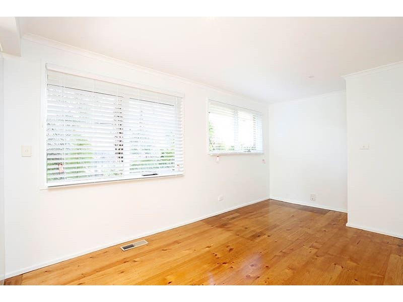 35 Bursaria Ave, Ferntree Gully VIC 3156