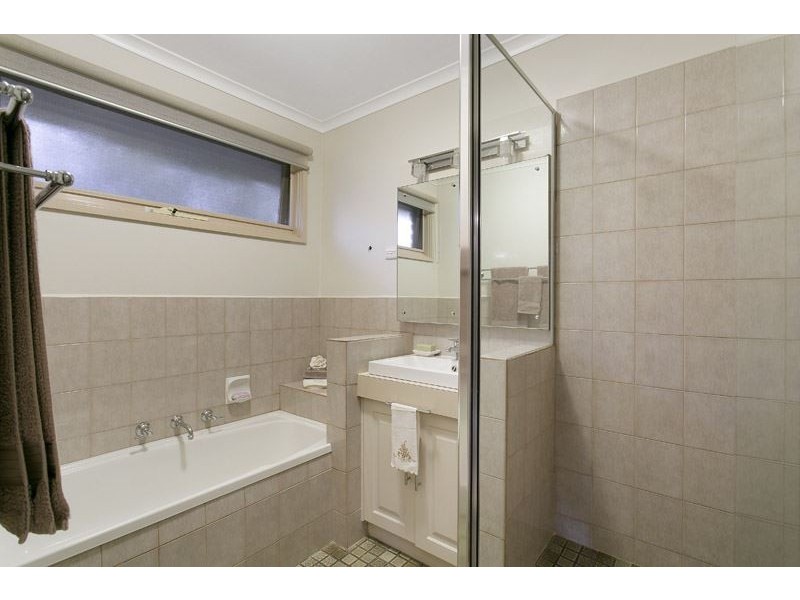 6 Walsham Court, Wheelers Hill VIC 3150