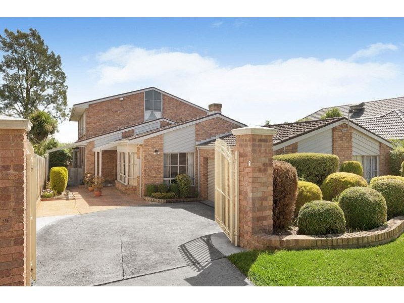 10 Cathies Lane, Wantirna South VIC 3152