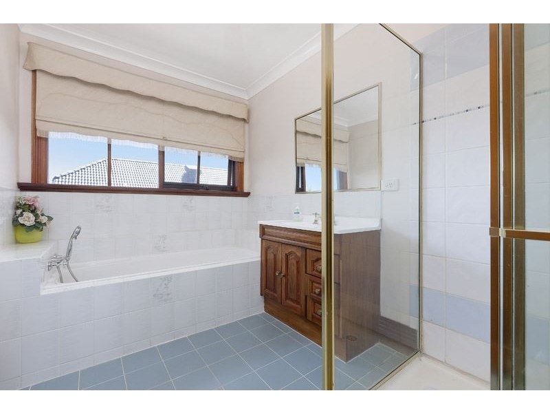 10 Cathies Lane, Wantirna South VIC 3152