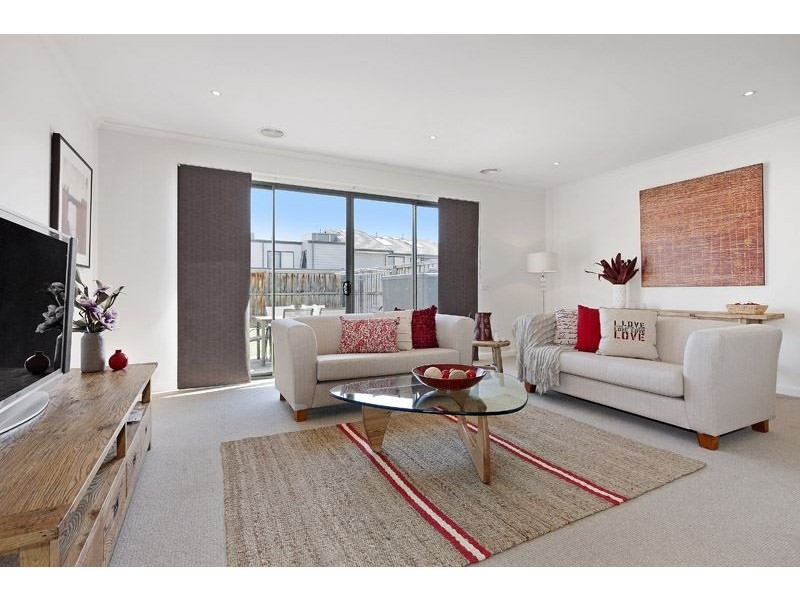 24 Beaconsfield Road, Mulgrave VIC 3170