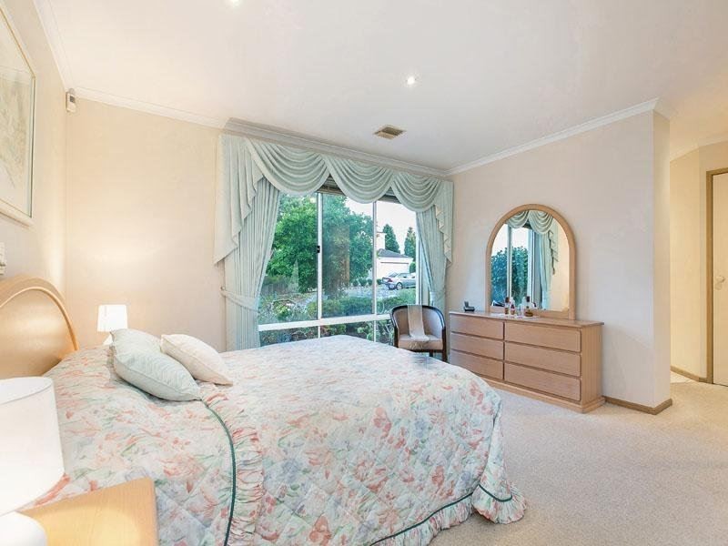 64 Grandview Road, Wheelers Hill VIC 3150