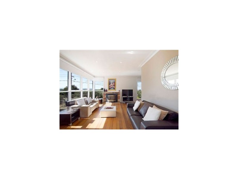 285 Gallaghers Road, Glen Waverley VIC 3150