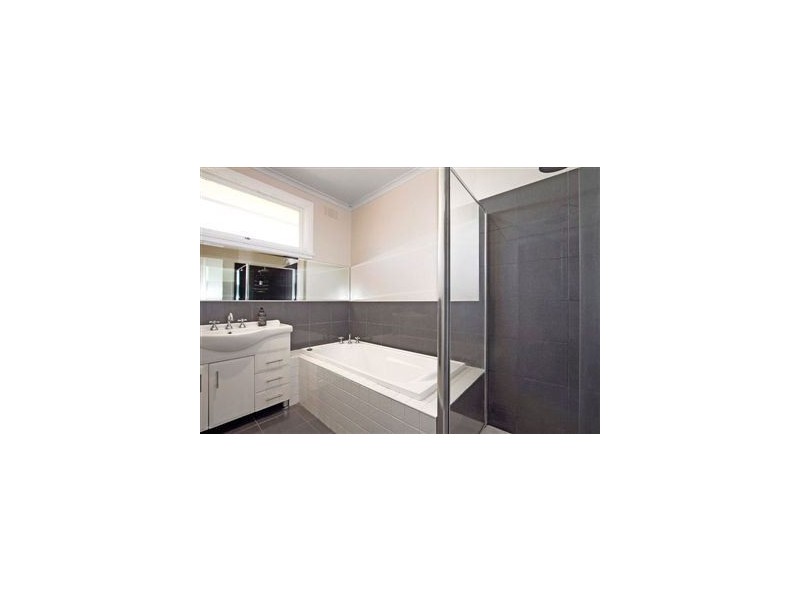 285 Gallaghers Road, Glen Waverley VIC 3150