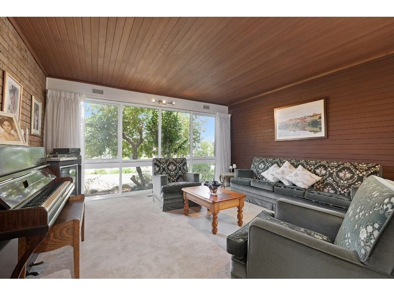 5 Threadbow Crescent, Wheelers Hill VIC 3150