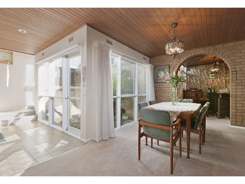 5 Threadbow Crescent, Wheelers Hill VIC 3150