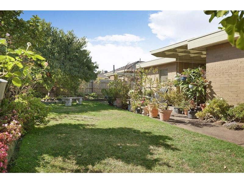 5 Threadbow Crescent, Wheelers Hill VIC 3150