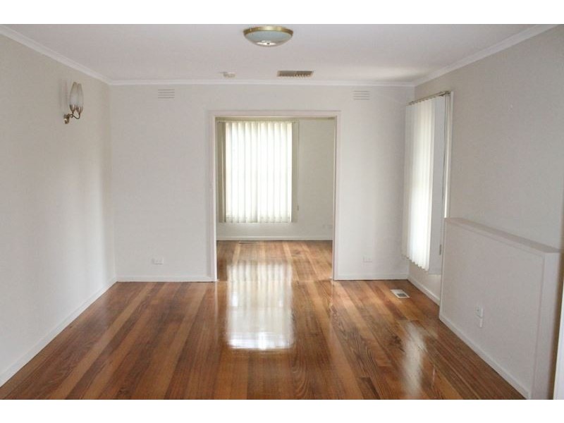 49 Summit Crescent, Glen Waverley VIC 3150