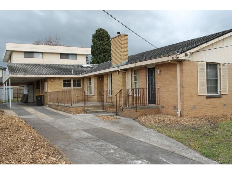 49 Summit Crescent, Glen Waverley VIC 3150