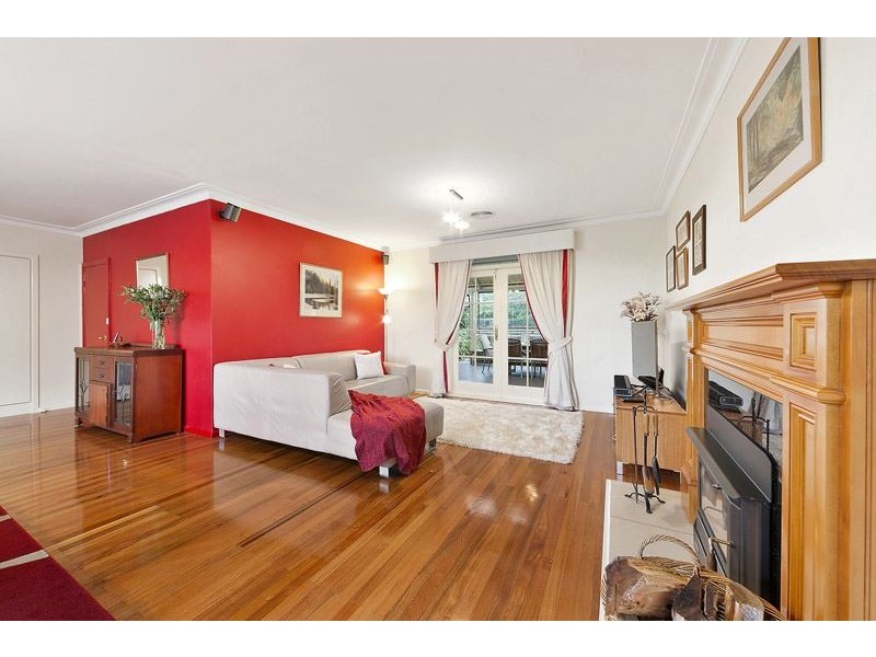 2 Rossdale Court, Glen Waverley VIC 3150