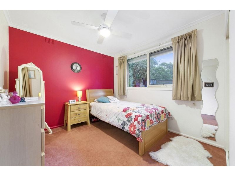 2 Rossdale Court, Glen Waverley VIC 3150