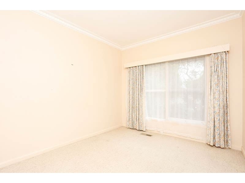 14 Clifford Street, Glen Waverley VIC 3150