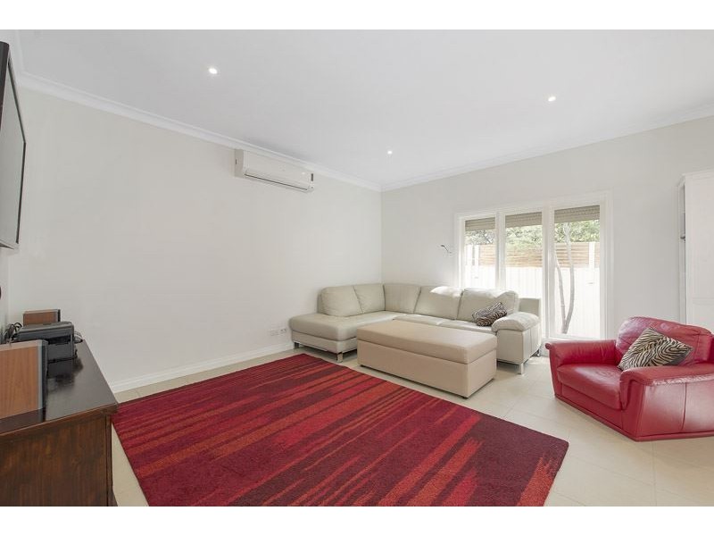 2/15 Tullius Avenue, Oakleigh East VIC 3166