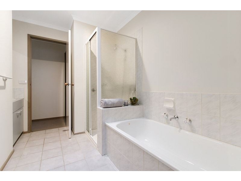 1A Skene Street, Burwood East VIC 3151