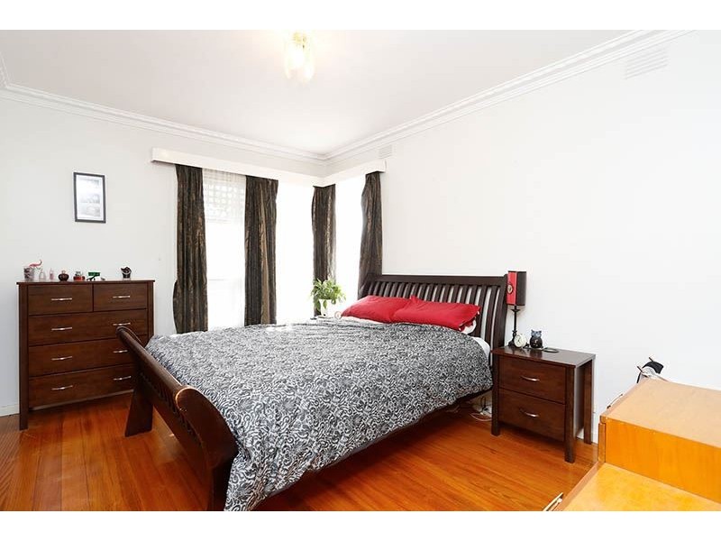 34 Ranfurlie Drive, Glen Waverley VIC 3150