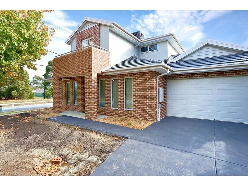 1/1 Martin Place, Glen Waverley VIC 3150