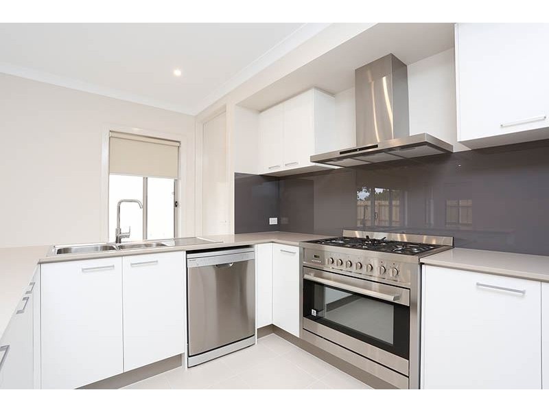 1/1 Martin Place, Glen Waverley VIC 3150