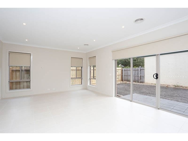 1/1 Martin Place, Glen Waverley VIC 3150