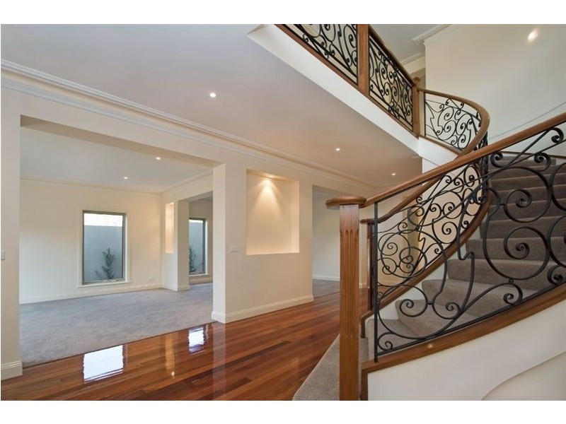 7 Kinnoull Grove, Glen Waverley VIC 3150