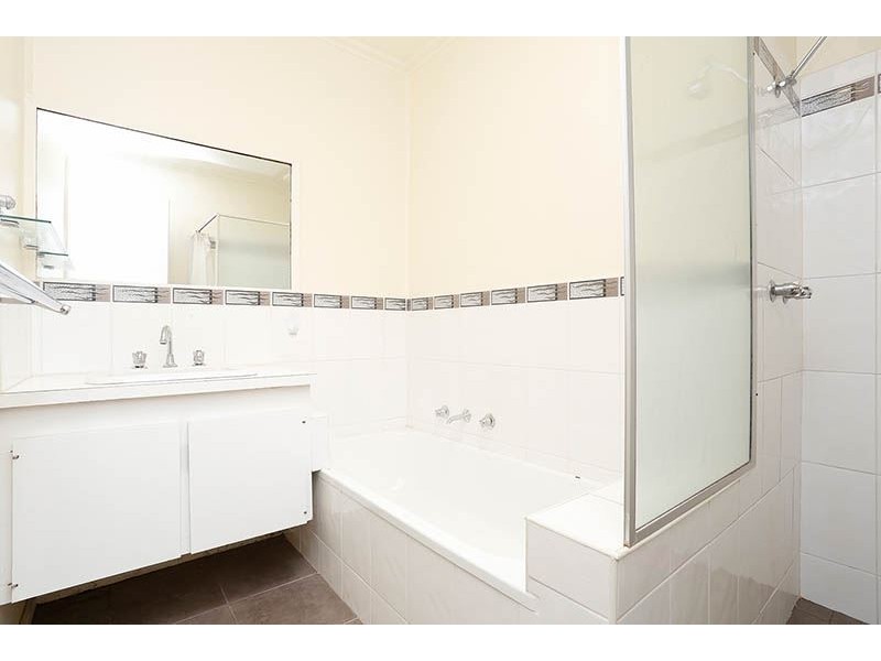 1/9-11 Orchard Street, Glen Waverley VIC 3150