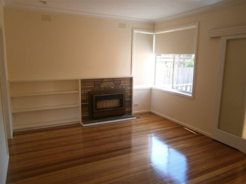 19 Boronia Drive, Glen Waverley VIC 3150