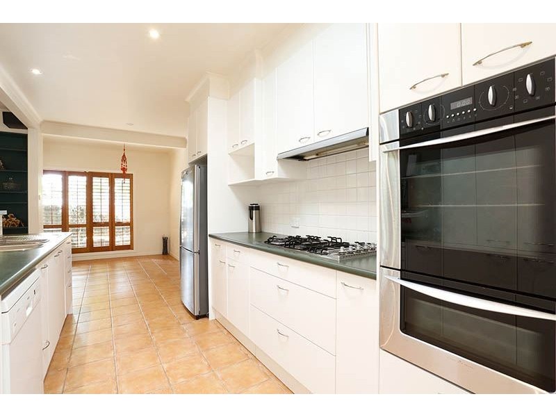 7 The Outlook, Glen Waverley VIC 3150