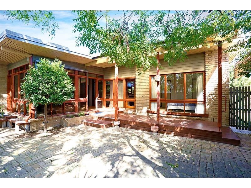 7 The Outlook, Glen Waverley VIC 3150