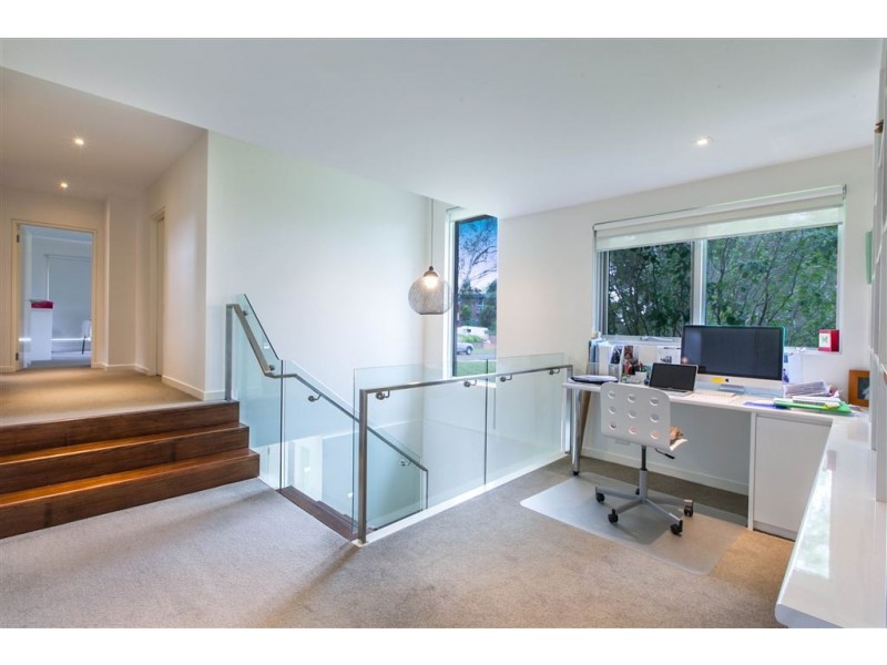 20 Erskine Crescent, Wheelers Hill VIC 3150