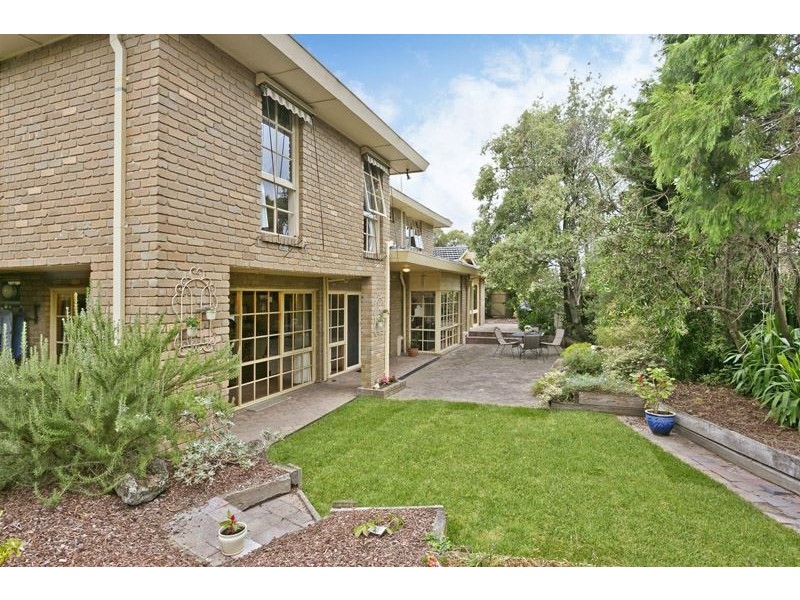 27 Buller Drive, Glen Waverley VIC 3150