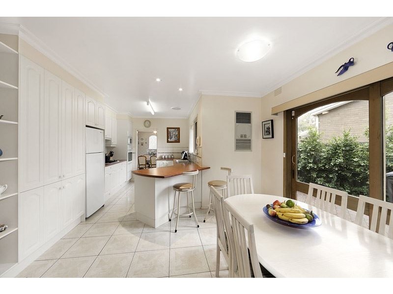 27 Buller Drive, Glen Waverley VIC 3150