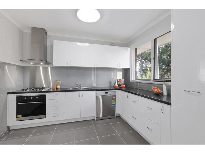 1/24 Highclere Avenue, Mount Waverley VIC 3149