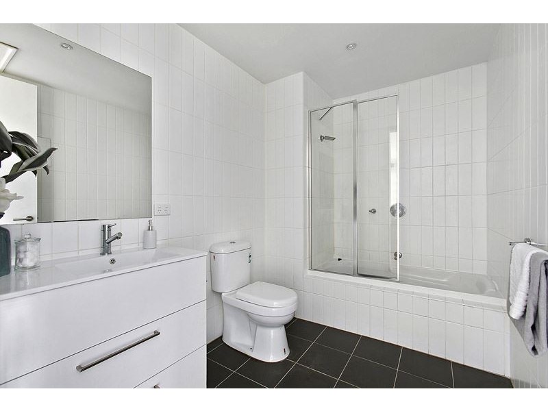 13/2-4 Samada Street, Notting Hill VIC 3168