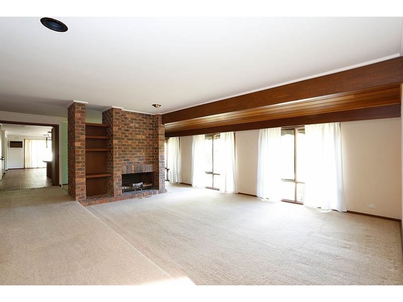 2 Rowland Court, Glen Waverley VIC 3150