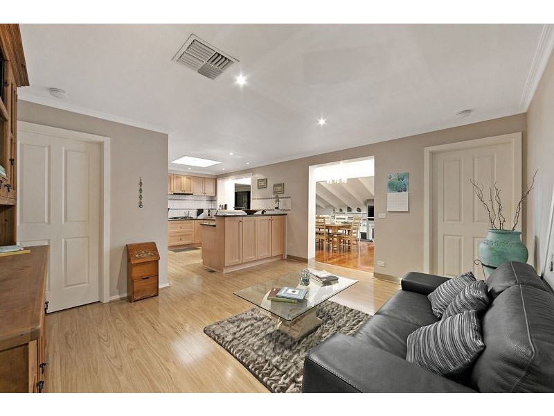 23 Chancellor Drive, Wheelers Hill VIC 3150