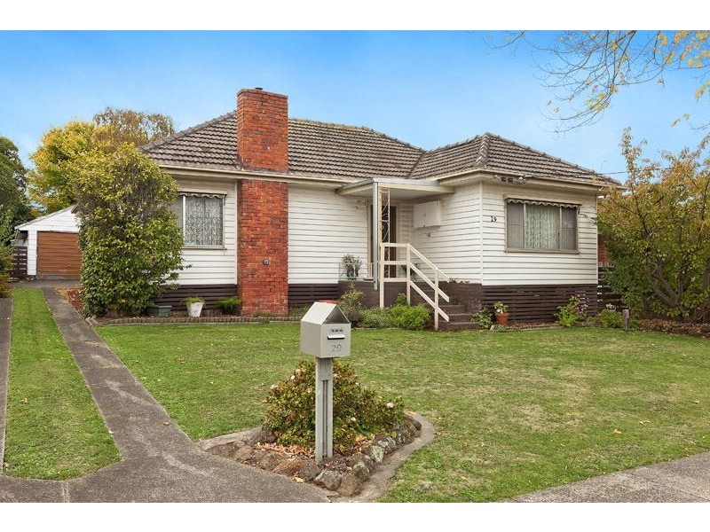 29 Lincoln Avenue, Glen Waverley VIC 3150