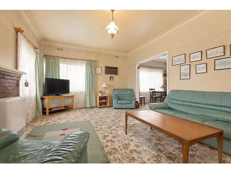 29 Lincoln Avenue, Glen Waverley VIC 3150