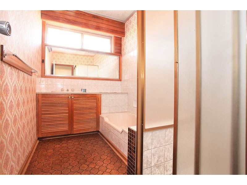 10 Gyton Avenue, Glen Waverley VIC 3150