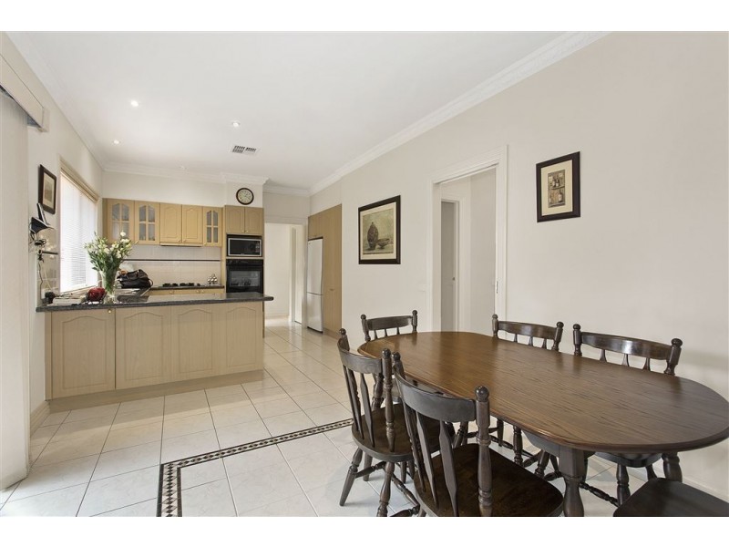 1/7 Fairhills Parade, Glen Waverley VIC 3150