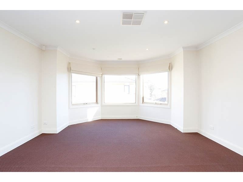 13 Montvale Mews, Mount Waverley VIC 3149