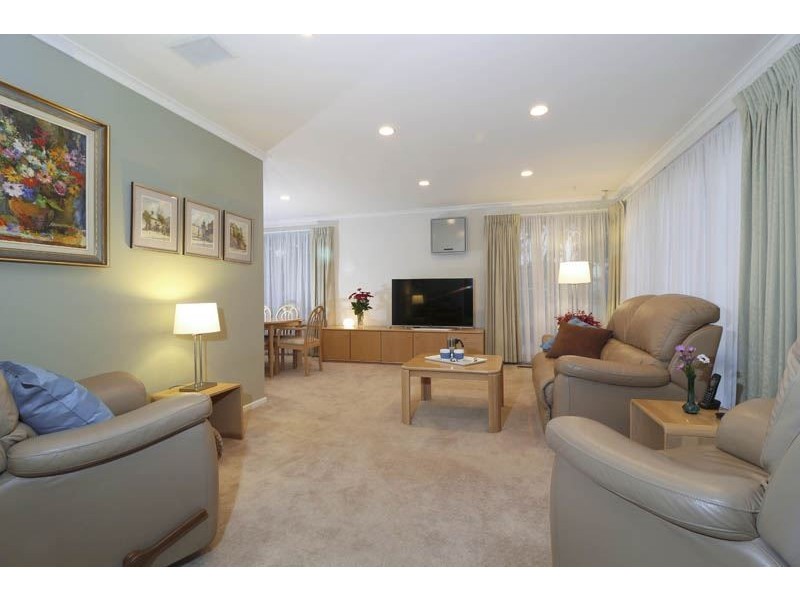 11 Landsborough Avenue, Wheelers Hill VIC 3150