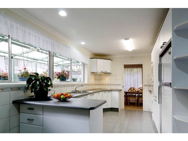 11 Landsborough Avenue, Wheelers Hill VIC 3150