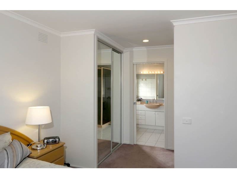 11 Landsborough Avenue, Wheelers Hill VIC 3150