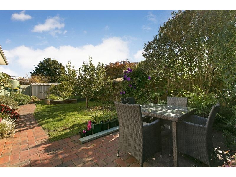 11 Landsborough Avenue, Wheelers Hill VIC 3150