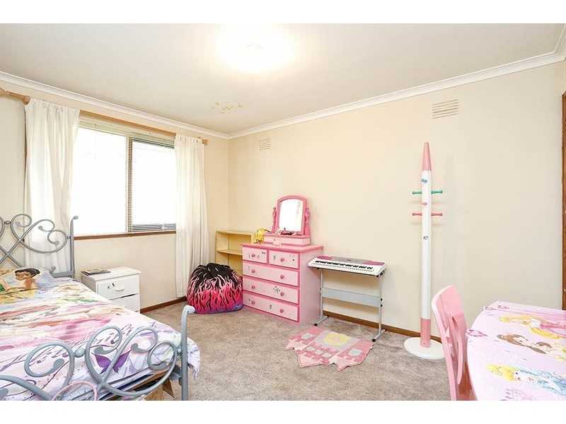 74 King Arthur Drive, Glen Waverley VIC 3150