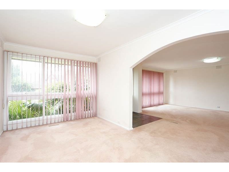 24 Redleaf Way, Wheelers Hill VIC 3150