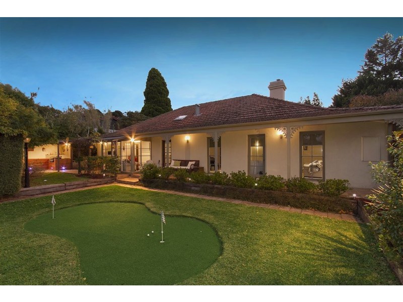 1 Winterton Drive, Wheelers Hill VIC 3150