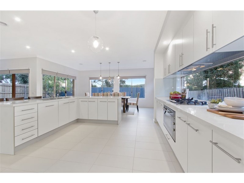 31 Swift Drive, Glen Waverley VIC 3150