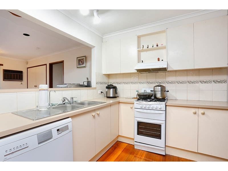 30 Michele Drive, Scoresby VIC 3179