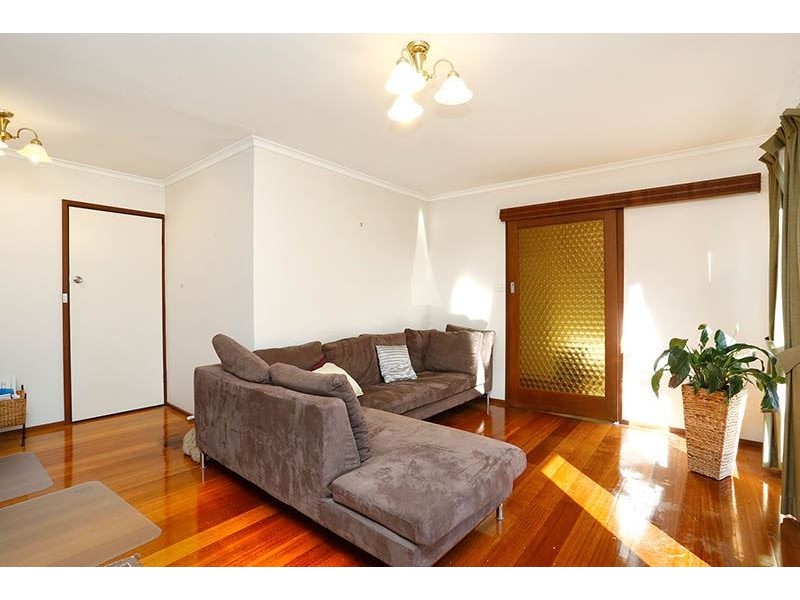 30 Michele Drive, Scoresby VIC 3179