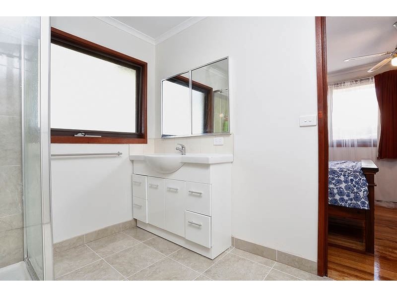 30 Michele Drive, Scoresby VIC 3179